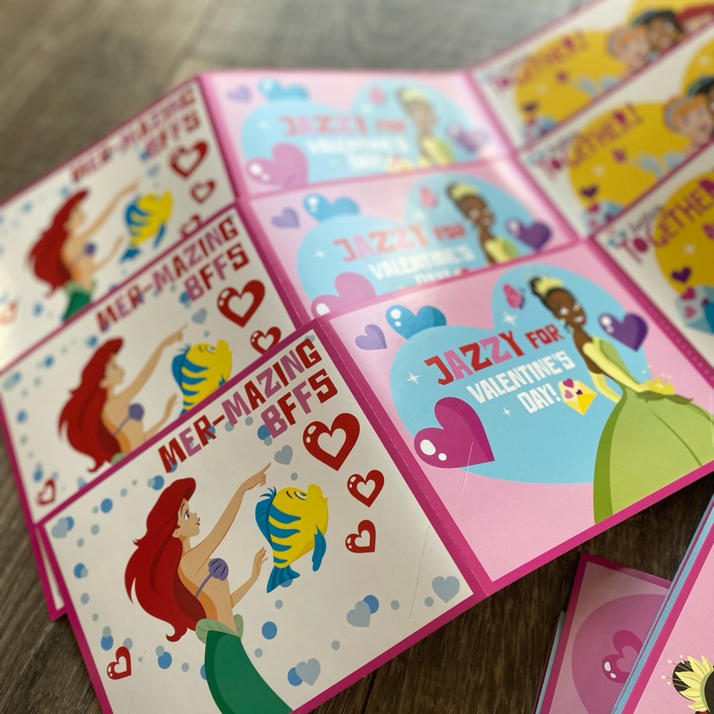⚠️ 32 Large Disney Princess Valentines Day Cards, new! - Picture 10 of 10